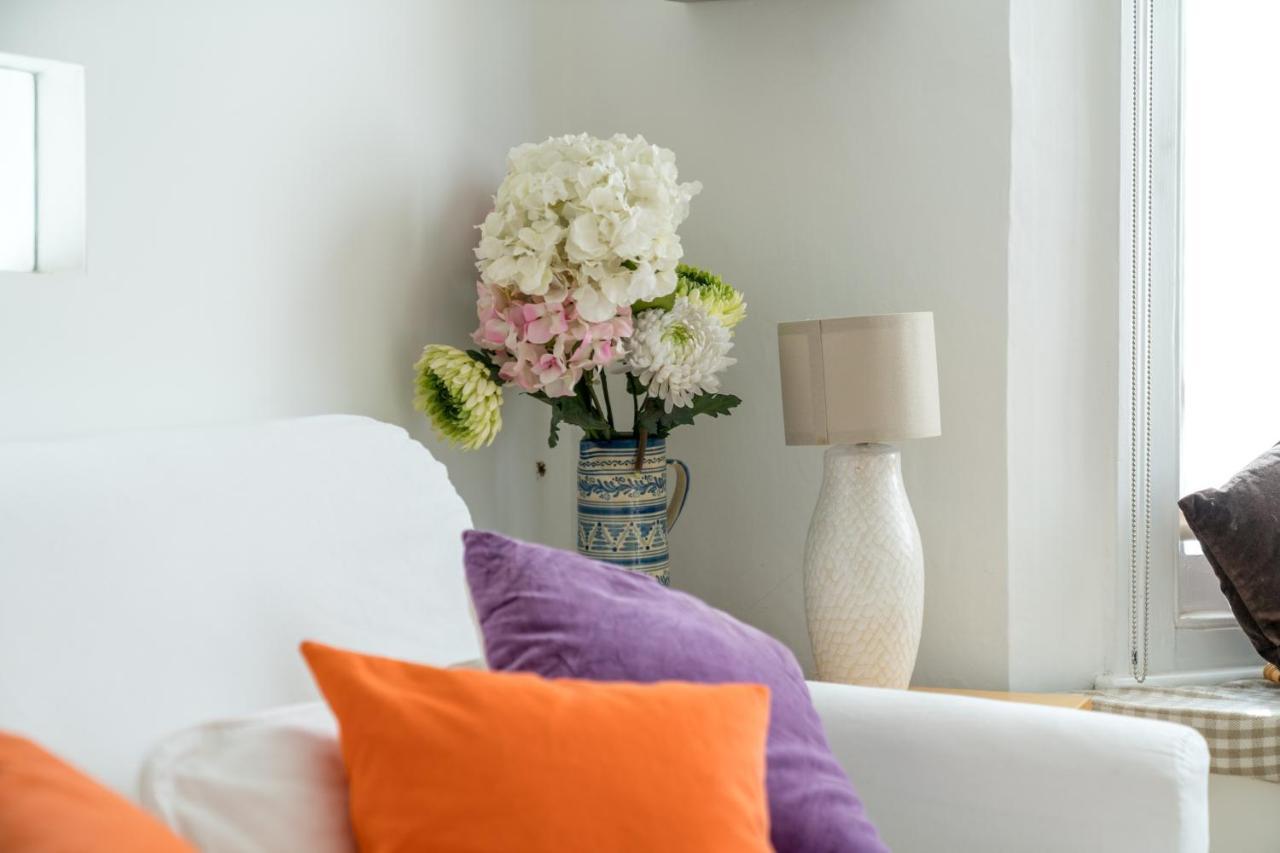 Captivating Apartment In Shepherds Bush London Exterior photo
